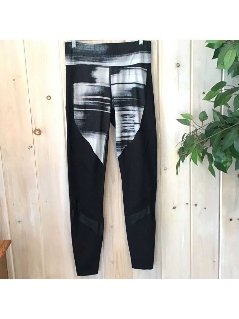 Sweaty Betty Leggings With Mesh Inserts